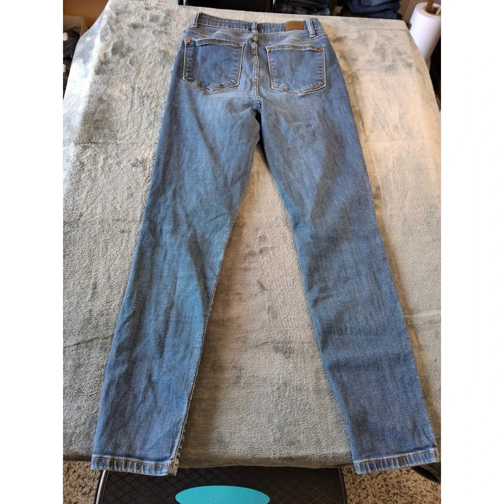 Judy Blue Relaxed Fit High Rise Medium‎ Wash Straight Leg Jeans Size 3/26